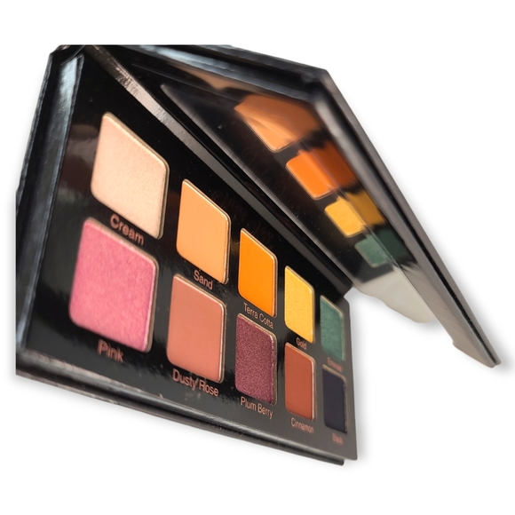 Violet Voss Essentials PRO Series Eyeshadow Palette - Picture 14 of 14